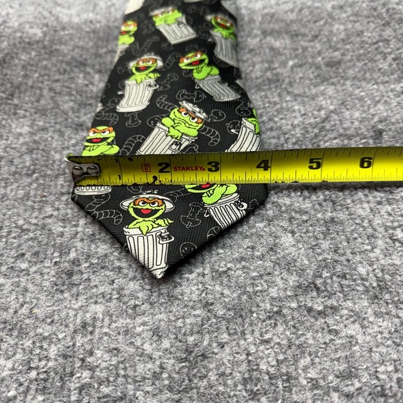 Sesame Street Oscar the Grouch Mens Neck Tie Black Green Polyester Fun - Picture 6 of 7